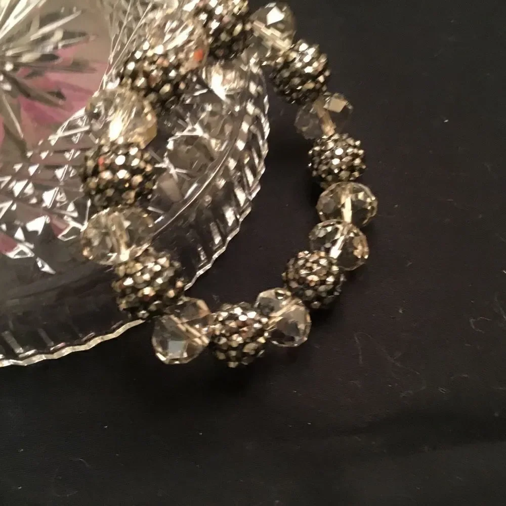 Faceted Acrylic Crystal and Caviar Beads Bracelet